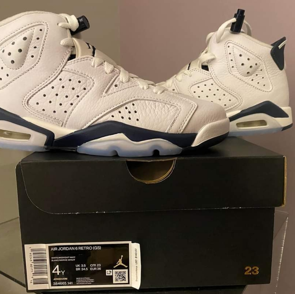 Kids Size 4Y Jordan Retro 6 “Midnight”Brand